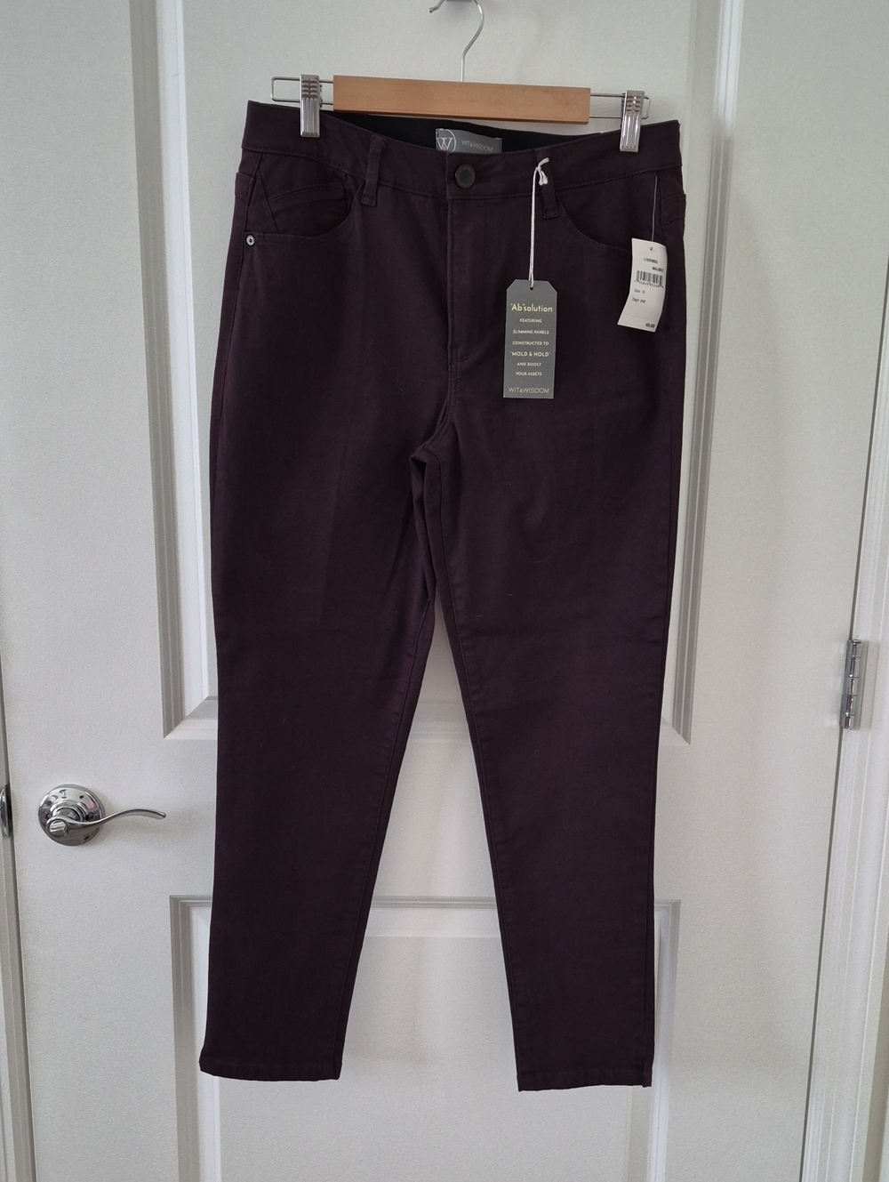 Wit & Wisdom Skinny Jeans in Dark Plum